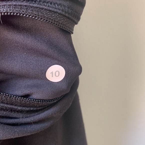 Black Cropped Lululemon leggings 23” - Picture 5 of 5